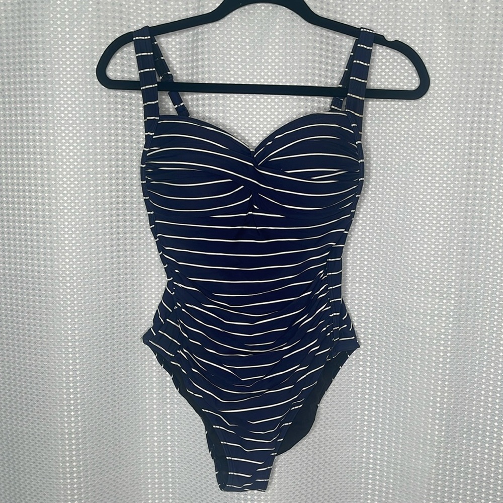 Bond-Eye Australia 1 Piece Bathing Swim Suit Multi-Fit Cup Vacation Resort Sz 8